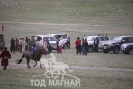 Аман хүзүү Завхан аймгийн Сантмаргад сумын уугуул, аймгийн Алдарт уяач Даваагийн хүрэн