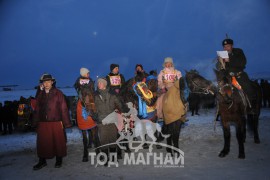 Бэлчирийн бүсийн уралдаанд түрүүлж айрагдсан хурдан хүлгүүдийн зураг
