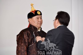 Төв аймгийн Батсүмбэр сумын уугуул, МУ-ын Тод Манлай уяач Сундуйн Лувсанбалдан