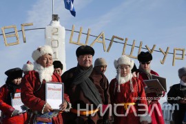Борцгор хотонтой хамт ирсэн “Мөнгөлөг шагшуурга” наадам