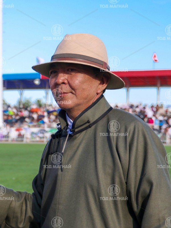 Аймгийн алдарт Баатар