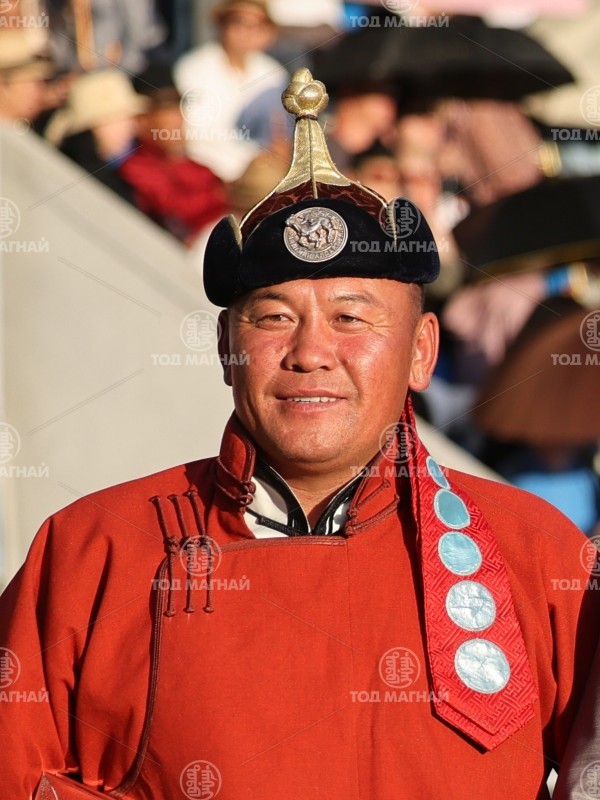 Аймгийн алдарт Ариуннаран